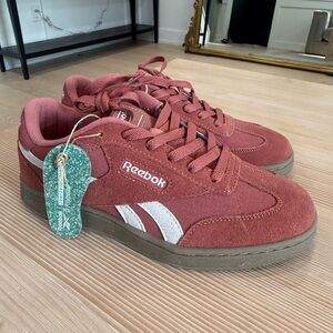Reebok Rust and White Casual Sneakers